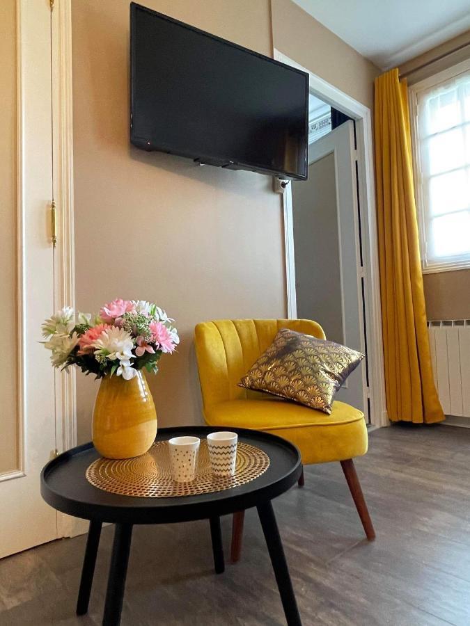 Domaine D'Aveluy Bed and Breakfast Buitenkant foto